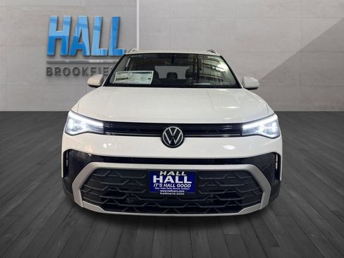 New 2026 Volkswagen Taos SE AWD/4WD image 8
