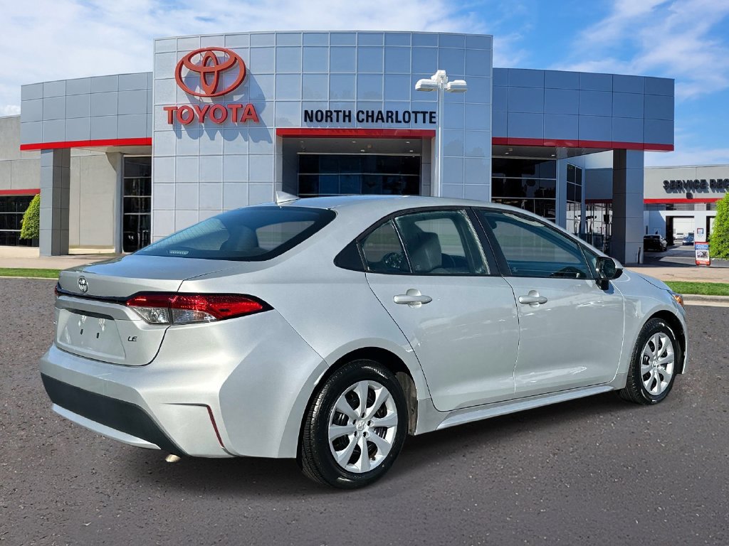 Used 2021 Toyota Corolla LE FWD image 6