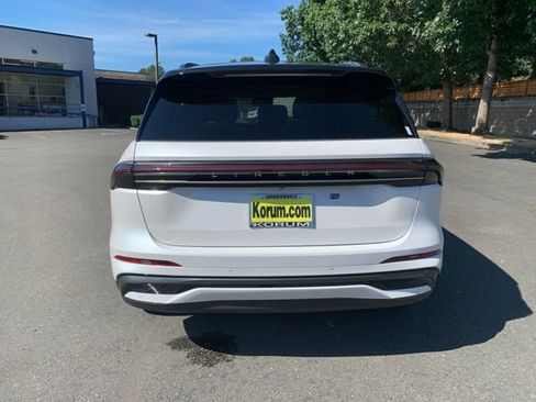 New 2026 Lincoln Nautilus Reserve AWD/4WD image 4
