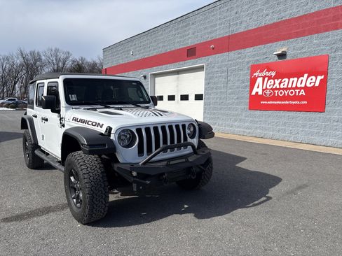 Used 2022 Jeep Wrangler Unlimited Rubicon w/ Cold Weather Group image 1