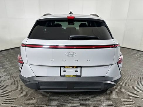 Used 2025 Hyundai Kona SEL image 4