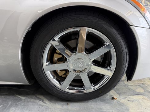 Used 2008 Cadillac XLR RWD image 30