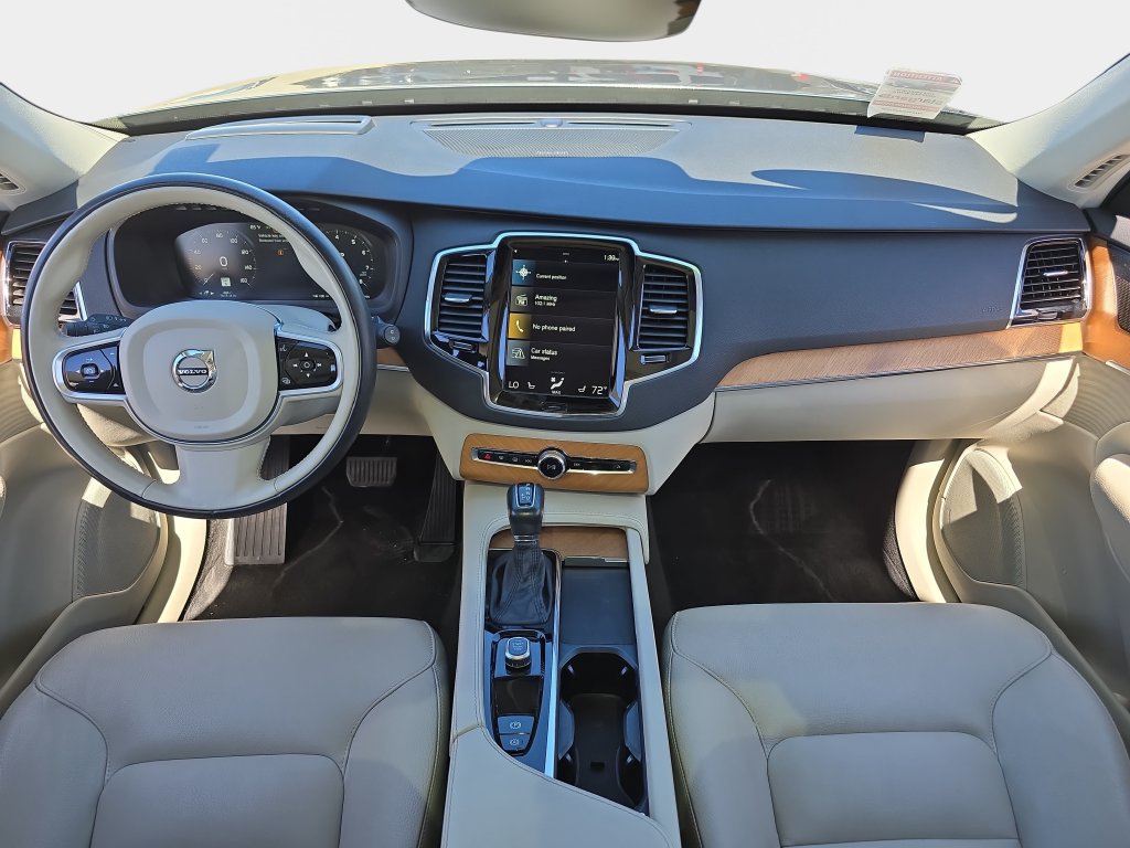 Used 2022 Volvo XC90 T6 Momentum AWD/4WD image 10