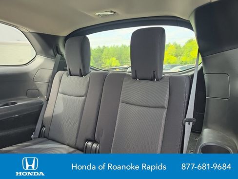 Used 2019 Nissan Pathfinder S AWD/4WD image 15