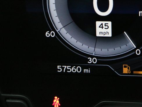 Used 2016 BMW i8 AWD/4WD image 31