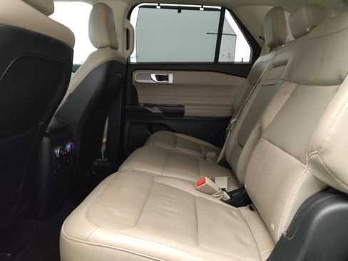 Used 2020 Ford Explorer Limited AWD/4WD image 18
