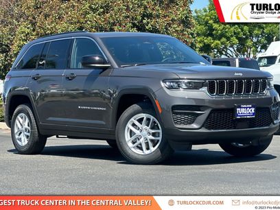 New 2025 Jeep Grand Cherokee Laredo X