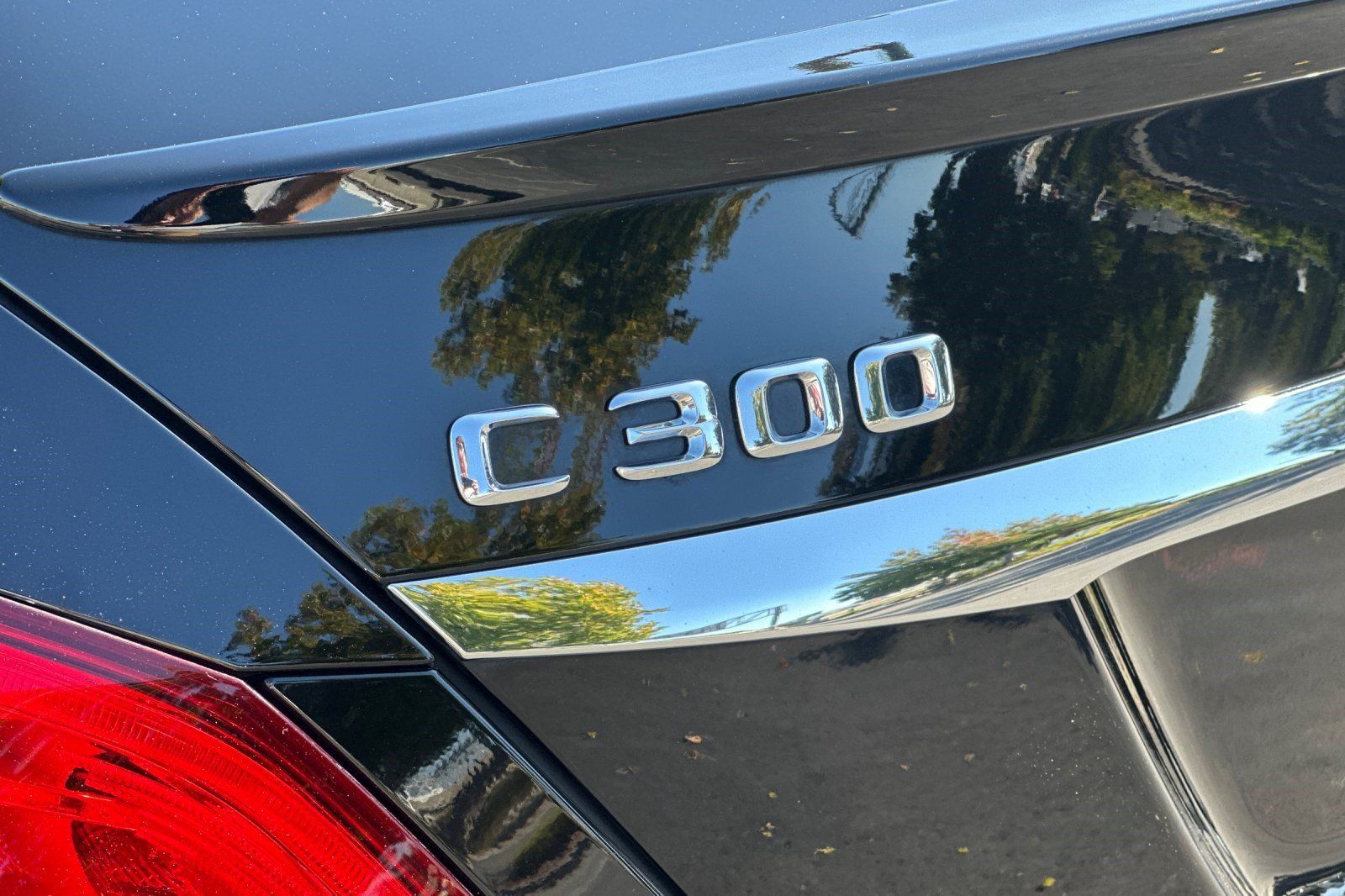 Used 2016 Mercedes-Benz C 300 Sedan image 37