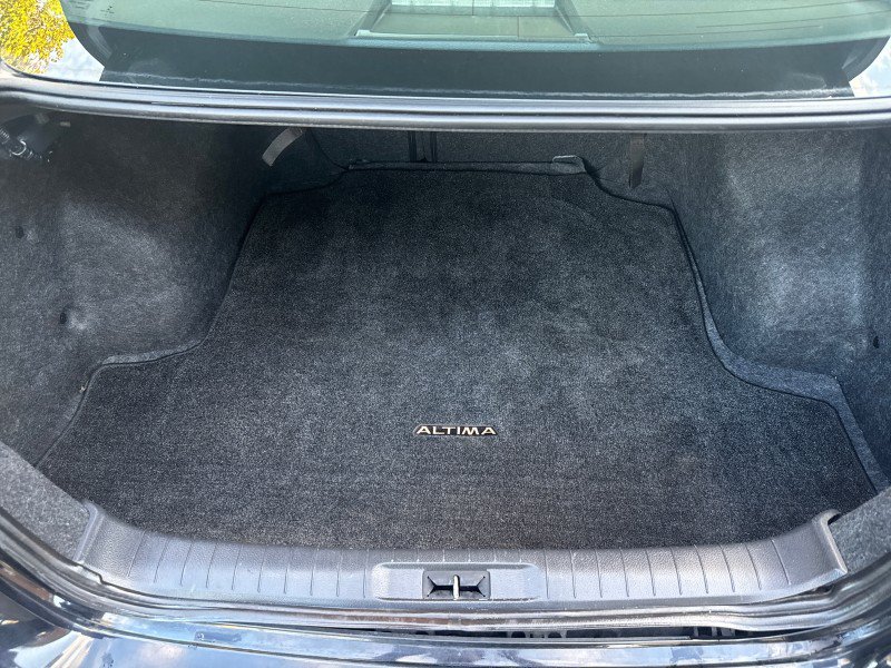 Used 2018 Nissan Altima 2.5 SR FWD image 23
