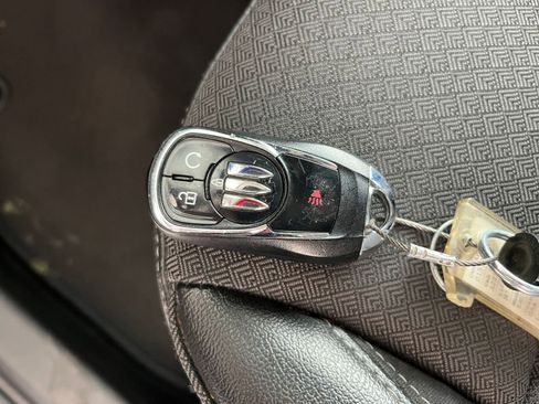 Used 2025 Buick Encore GX Preferred image 21