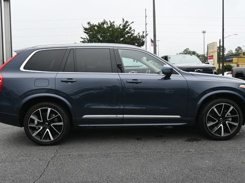 Used 2024 Volvo XC90 B6 Plus AWD/4WD image 11