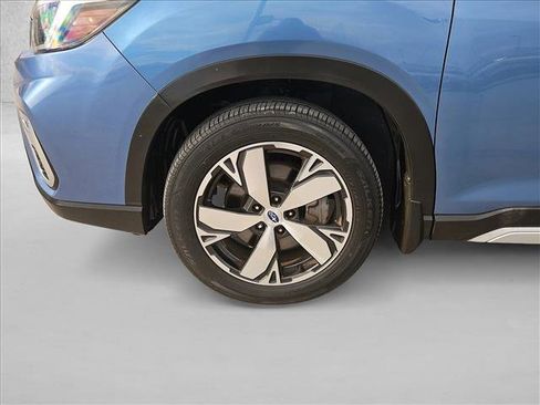 Used 2021 Subaru Forester Touring image 25