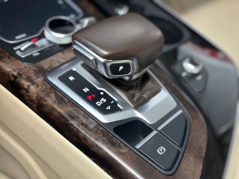 Used 2017 Audi Q7 3.0T Premium image 27