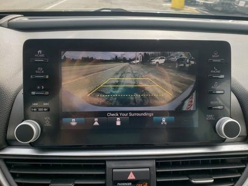 Used 2018 Honda Accord Touring image 22