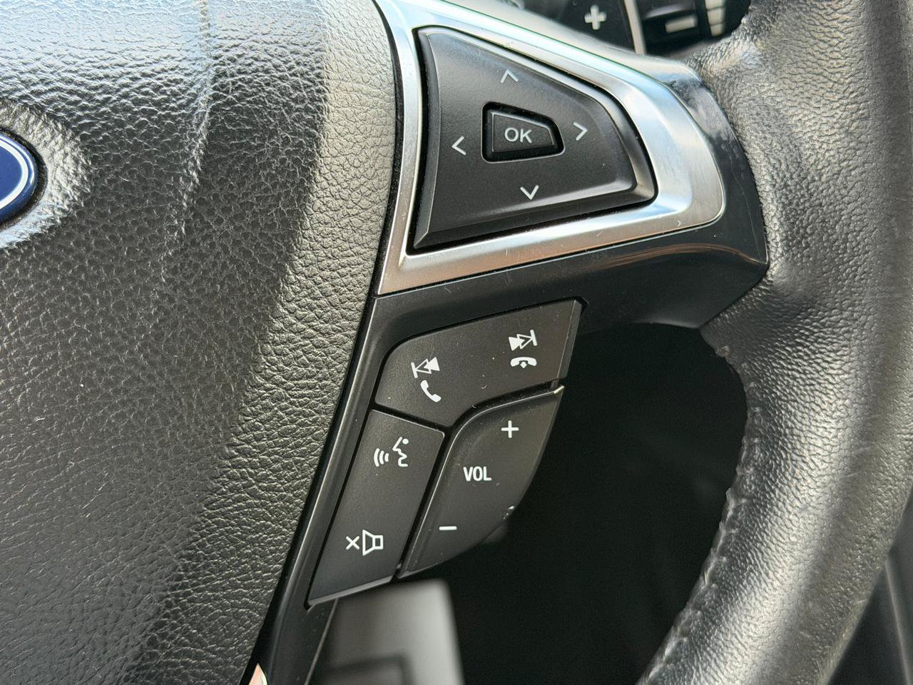 Used 2018 Ford Fusion Titanium AWD/4WD image 22