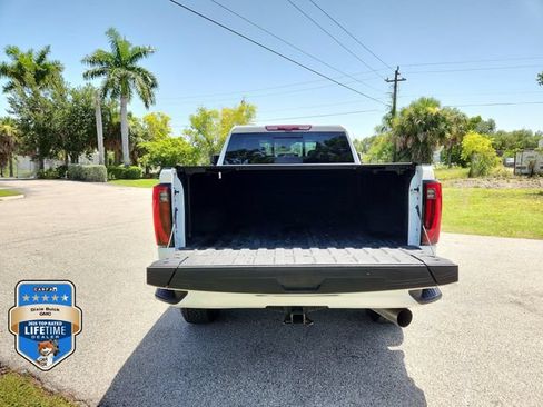 Certified 2025 GMC Sierra 2500 Denali w/ Technology Package AWD/4WD image 5