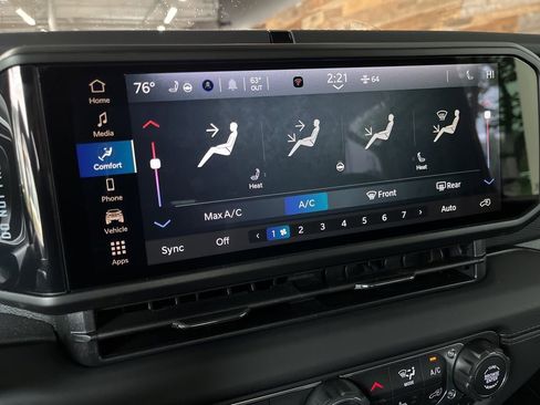 New 2026 Jeep Wrangler Rubicon AWD/4WD image 33