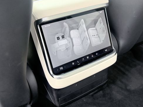 Used 2023 Tesla Model X AWD/4WD image 64