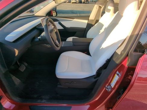 Used 2026 Tesla Model Y AWD image 8