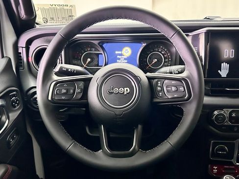 New 2025 Jeep Gladiator Rubicon image 24