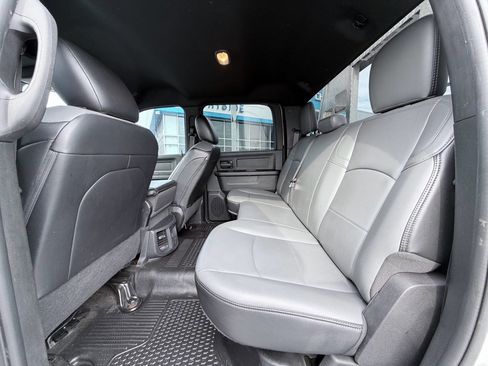 Used 2022 RAM 4500 Tradesman w/ Chrome Appearance Group image 23