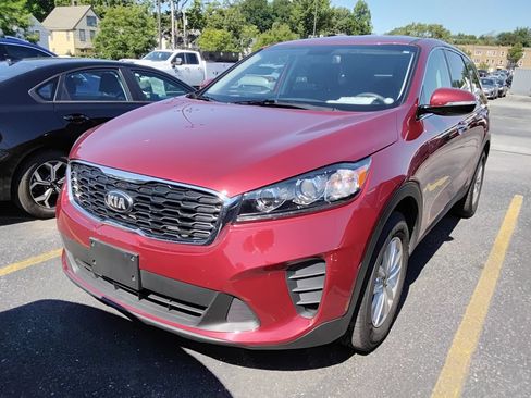 Used 2020 Kia Sorento LX FWD image 2