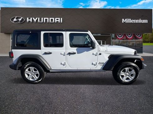 Used 2021 Jeep Wrangler Unlimited Sport image 4