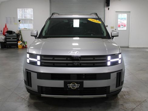 Used 2024 Hyundai Santa Fe Limited image 3