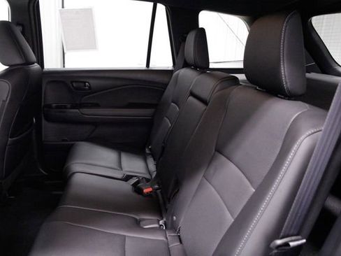 Certified 2023 Honda Passport EX-L image 17