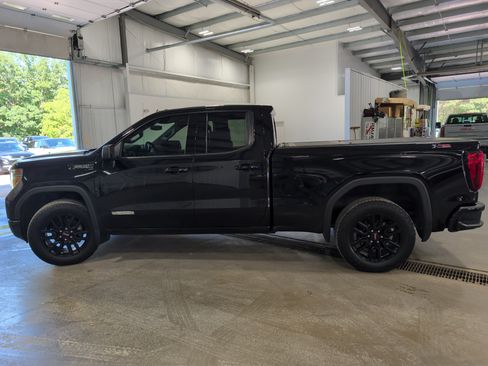 Used 2022 GMC Sierra 1500 Elevation w/ Preferred Package AWD/4WD image 5