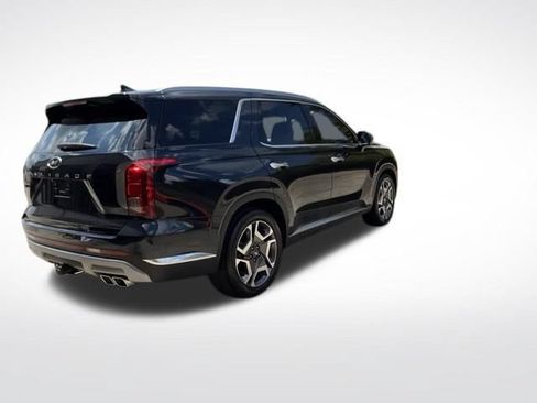Used 2024 Hyundai Palisade Limited FWD image 3