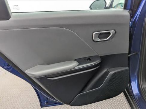 Used 2025 Kia K4 FWD image 16
