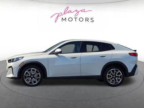 Certified 2025 BMW X2 xDrive28i AWD/4WD image 8