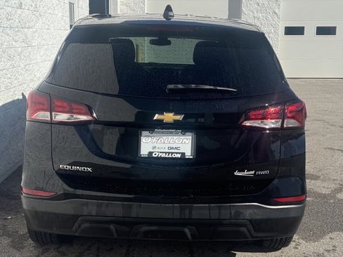 Used 2022 Chevrolet Equinox LS w/ LS Convenience Package image 8