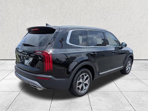 Used 2022 Kia Telluride EX FWD image 3