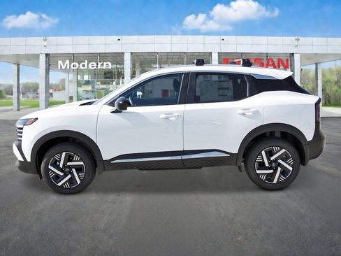 New 2026 Nissan Kicks SV w/ Cold Weather Package FWD image 2