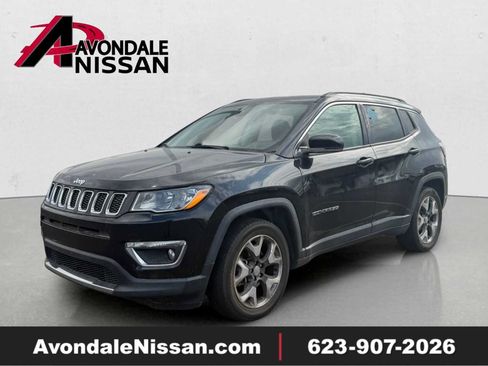 Used 2018 Jeep Compass Limited w/ Navigation Group FWD image 1
