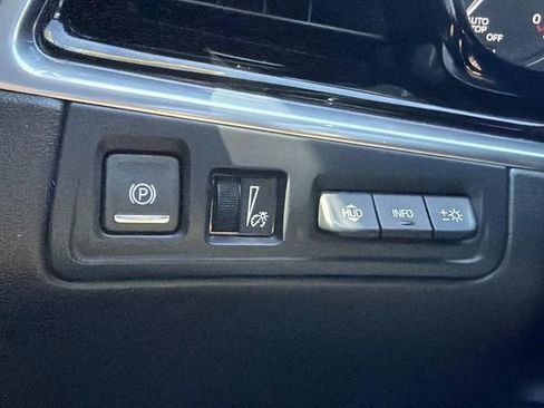 Used 2023 Cadillac XT6 Sport w/ Technology Package AWD/4WD image 27
