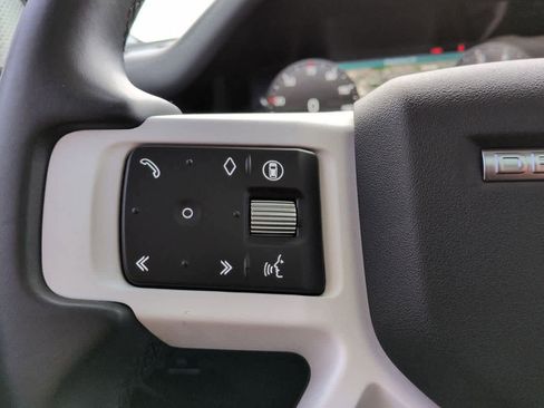 Used 2024 Land Rover Defender 130 S image 26