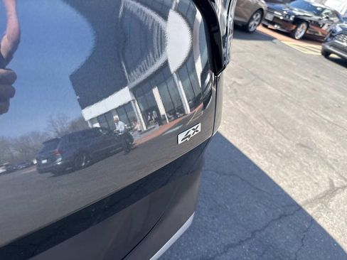 Used 2023 Kia Sportage EX image 6