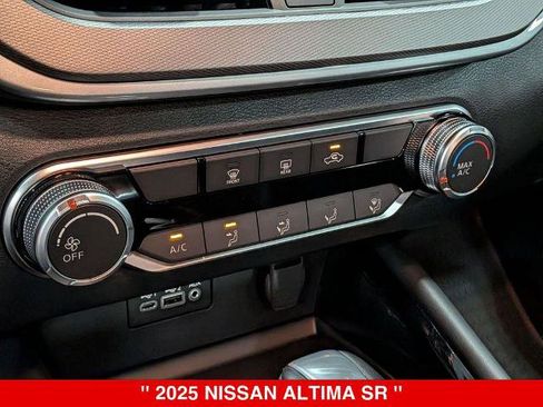 Certified 2025 Nissan Altima 2.5 SR AWD/4WD image 23
