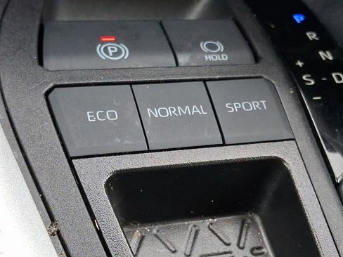 Used 2024 Toyota RAV4 LE image 25