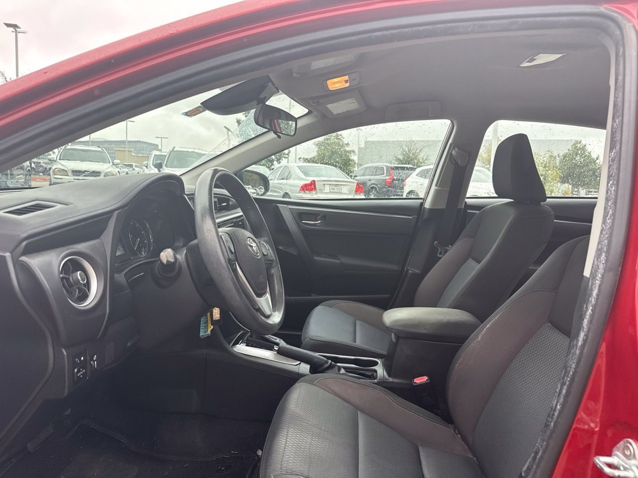 Used 2017 Toyota Corolla LE FWD image 19