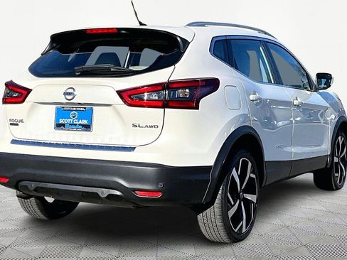 Used 2022 Nissan Rogue Sport SL w/ Premium Package image 6