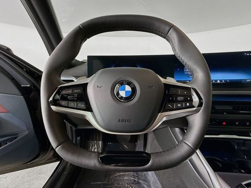 Used 2025 BMW 330i Sedan w/ Convenience Package image 11