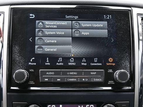Used 2021 Nissan Titan SV w/ SV Convenience Package RWD image 27
