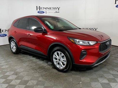 Used 2025 Ford Escape Active w/ Active Premium Tech Pack image 10