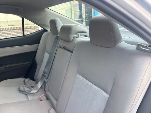 Used 2016 Toyota Corolla LE FWD image 33