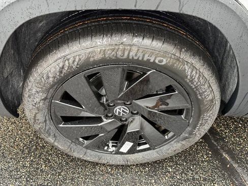 New 2026 Volkswagen Atlas SE image 4