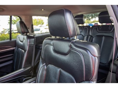 Used 2021 Jeep Grand Cherokee L Limited AWD/4WD image 18